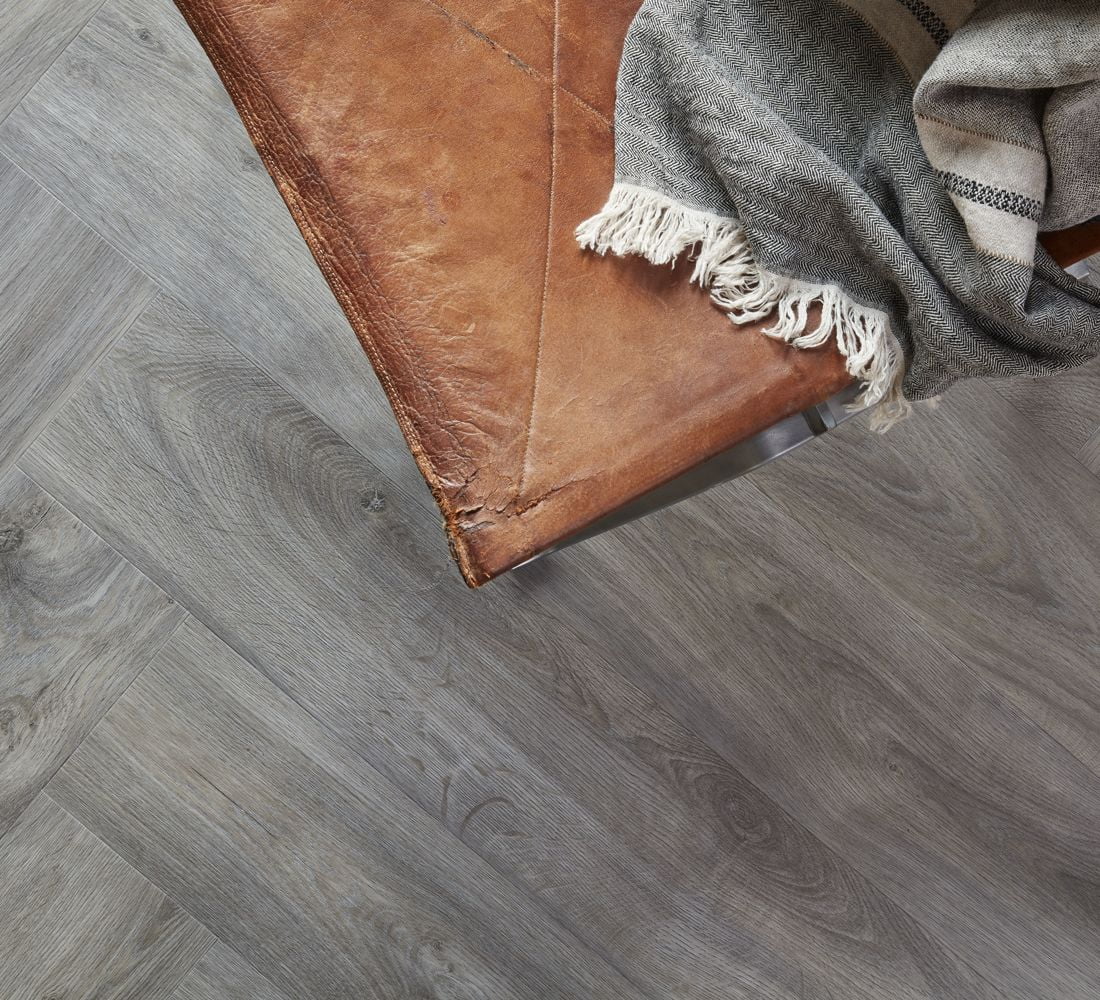 AZM Style ahşap desenli karo pvc vinil lvt zemin kaplama 1565 Elegant Dark Grey1