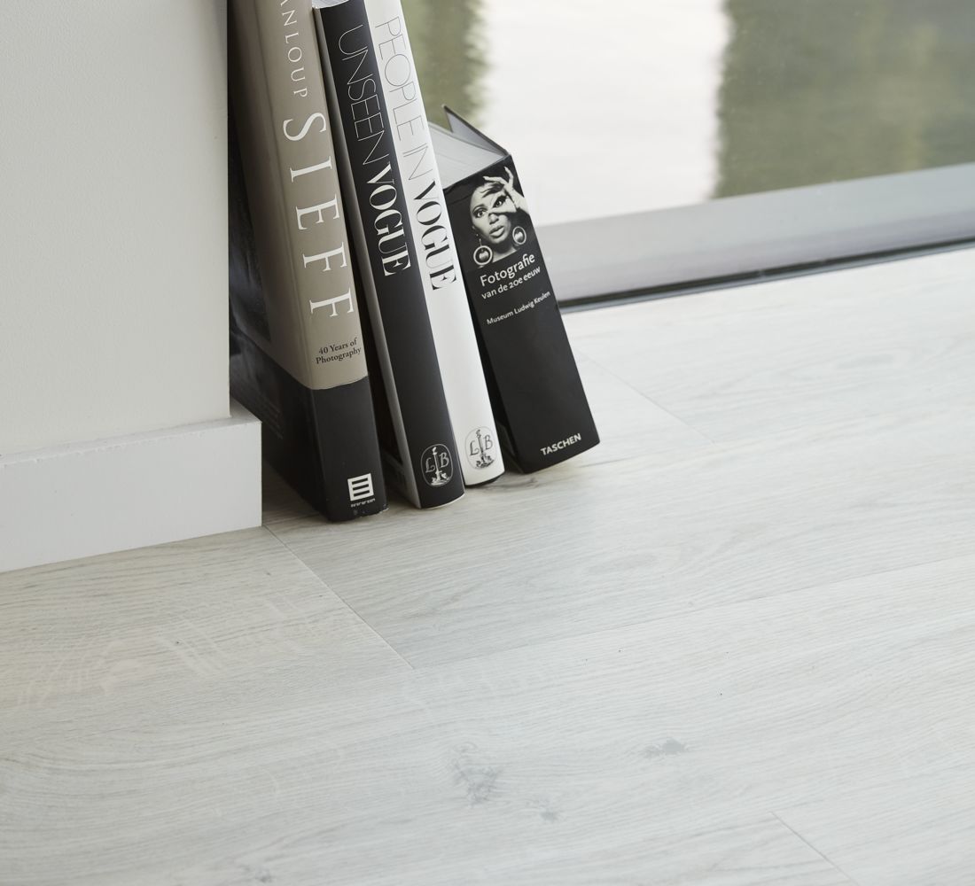 AZM Style ahşap desenli karo pvc vinil lvt zemin kaplama 1569 Vivid Light1
