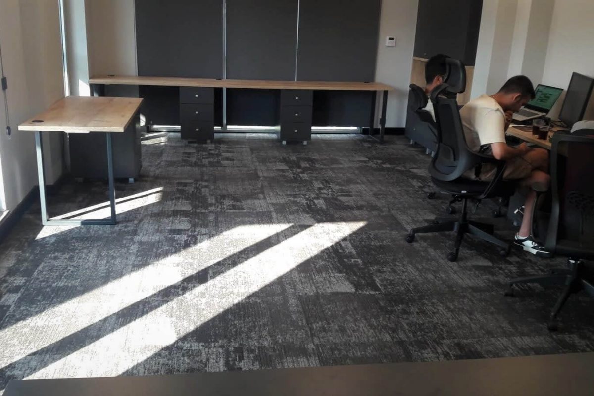 AZM Mandate12 karo halı maslak 1453 ofis uygulama 4