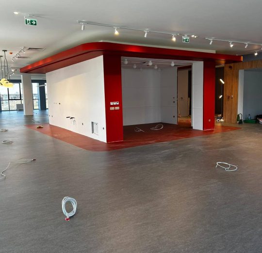 AZM Pearl linonatura 3137 Grey - 3352 walton marmoleum linolyum doğal yer döşemesi ofis zemin kaplama uygulaması (2)