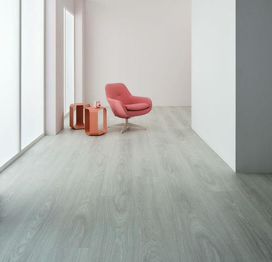 Allura Dryback Wood Ahşap desenlli LVT zemin kaplama 60286DR7-60286DR5 white giant oak1