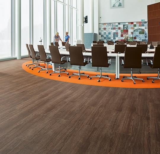 Allura Dryback Wood Ahşap desenlli LVT zemin kaplama 60376DR7-60376DR5 chocolate collage oak1