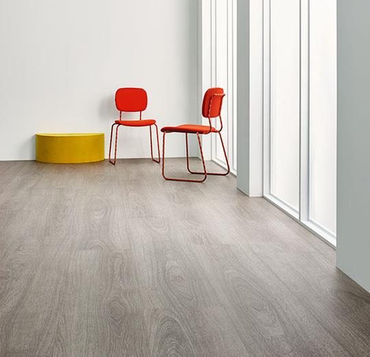 Allura Ease gri meşe ahşap desenli sök tak pvc vinil LVP-LVT zemin kaplama 60280EA7 grey giant oak1