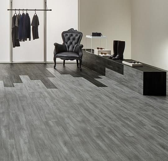 Allura Flex Wood eskimiş meşe ahşap desenli esnek vinil LVT zemin kaplama 63418FL1-63418FL5 petrified oak1