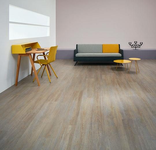 Allura Flex Wood koyu renk meşe ahşap desenli esnek vinil LVT zemin kaplama 60293FL1-60293FL5 steamed oak1