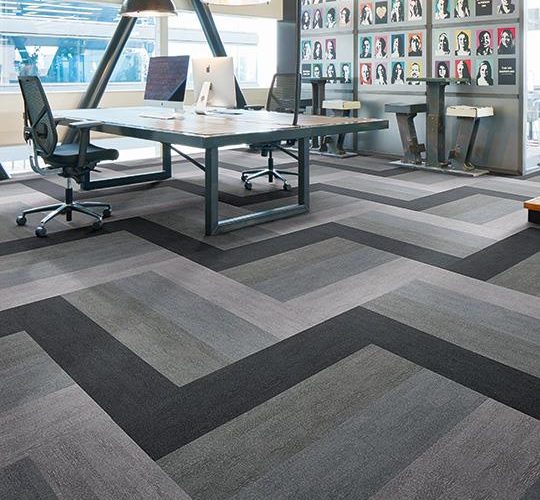 AZM Flotex Colour Penang Plank Karo Halı Uygulama p982031 Penang ash_p982004 Penang mercury1