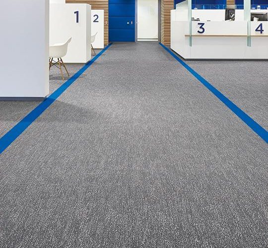 AZM flotex colour canyon plank karo halı uygulama p945022 Canyon limestone