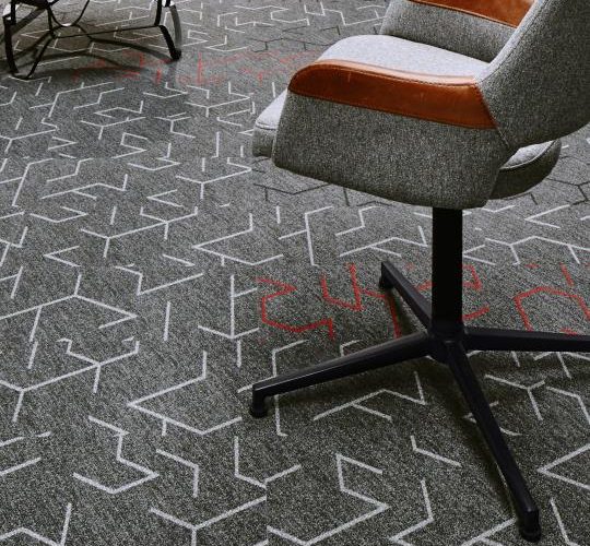 flotex triad plank halı 131011 red line1